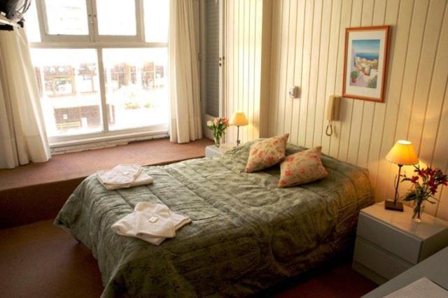 Hotel St. James ピナマール エクステリア 写真